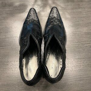 BCBG Girls black leather boots Women’s size 7